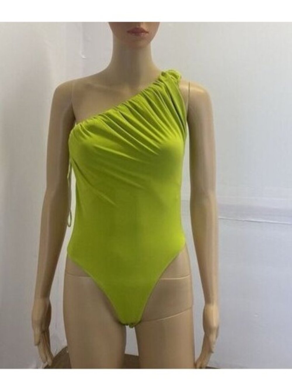 Zara Women’s asymmetrical one shoulder bodysuit pistachio green size Small New